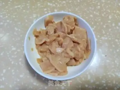 Make Chicken groceries, bean skin step 0