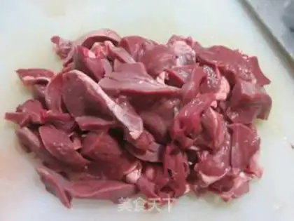 Make Onion fried pig