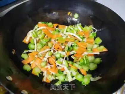 Make Chicken groceries, bean skin step 4