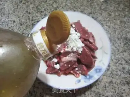 Make Onion fried pig