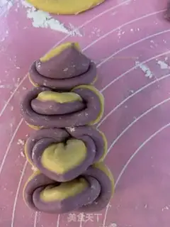 Make Fancy buns step 11
