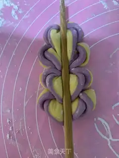 Make Fancy buns step 12