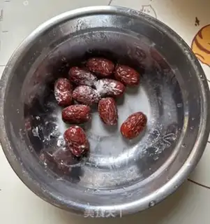 Make Red sugar, red date step 1