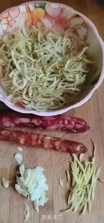 Make Weenie Steaming Silver Fish step 0