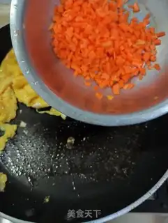Make Carrot egg fried rice step 5
