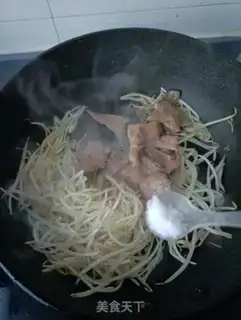 Make Green bean sprouts with pork step 6
