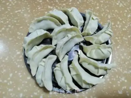 Make Cracker dumplings step 1