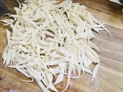 Make The rice noodles step 1