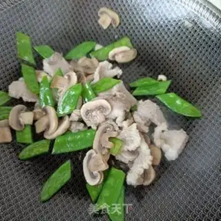 Make Plumsy Dutch beans step 14