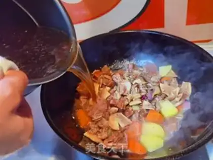 Make Curry beef stew potatoes step 22