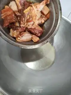 Make Chicken crumbs and yellow rice cake step 4