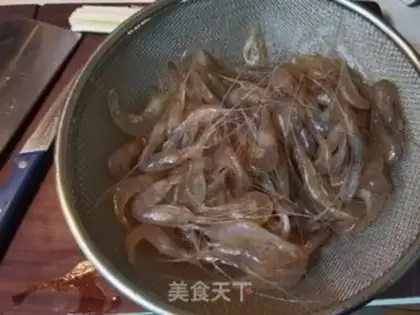 Make Crayfish with sauce step 2