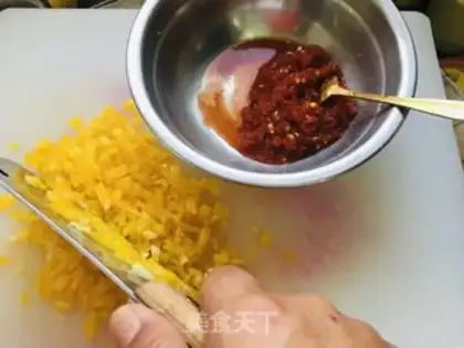 Make Scorched pepperfish head step 3