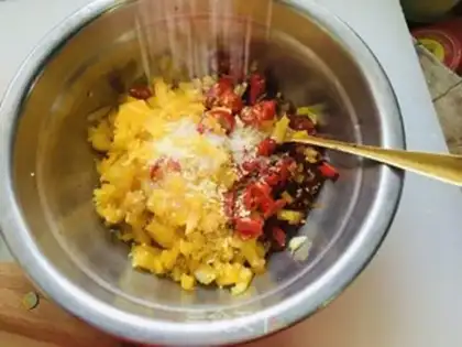 Make Scorched pepperfish head step 4