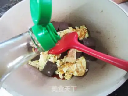 Make Eggs and duck blood step 7