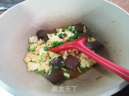 Make Eggs and duck blood step 8