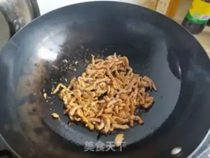 Make Carrot beans, fried meat step 2