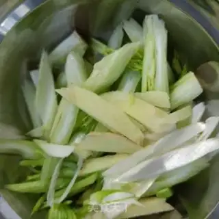 Make The celery fried the liver step 2
