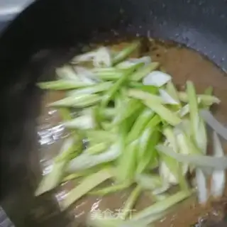 Make The celery fried the liver step 13