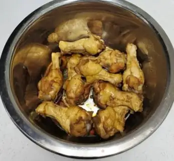 Make Red chicken legs step 0