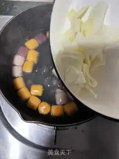 Make Potato eggs, ginger potato soup step 6