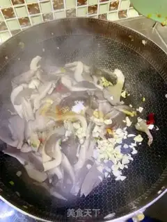 Make They always make mushrooms step 3