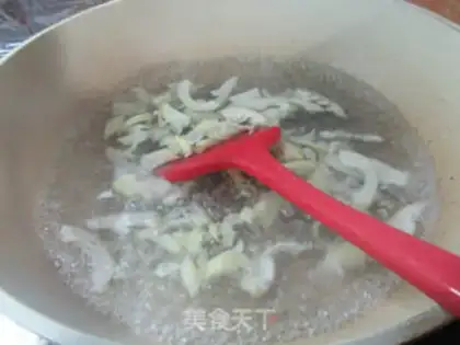 Make Skinny silk mushrooms step 3