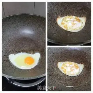Make Fried egg soup step 4