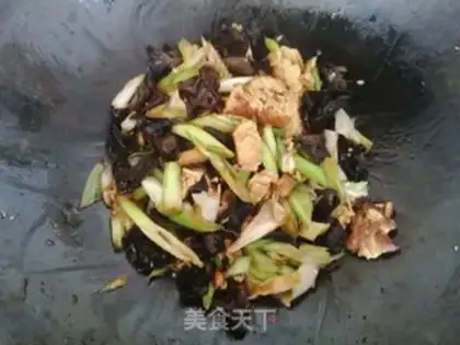 Make Burning eggs step 5