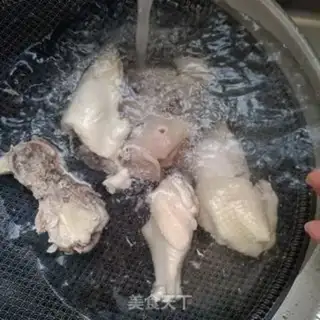 Make Five-finger peach chicken soup step 5