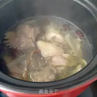 Make Five-finger peach chicken soup step 7
