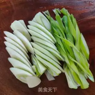 Make Fresh squid and onions step 2