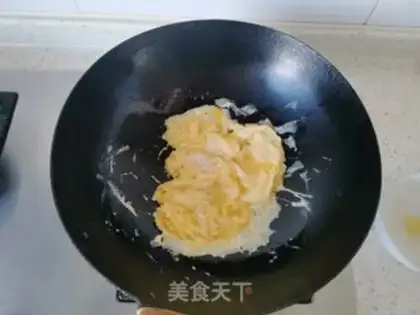 Make Onion wooded eggs step 3