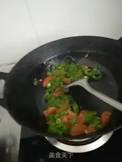 Make Tomato spicy fried eggs step 6