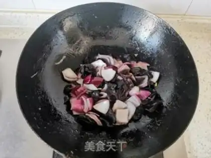 Make Onion wooded eggs step 5