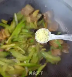 Make A simple version of celery back in the pot step 12