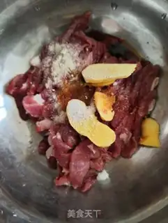 Make Onion fried lamb step 3