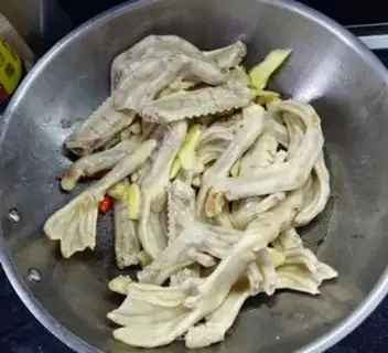 Make The halama wings step 6