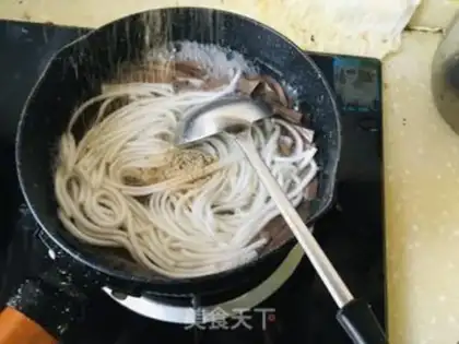 Make Potato duck blood soup step 3
