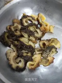 Make Sea cucumbers and onions step 0