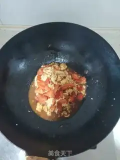 Make Tomato egg noodles step 4