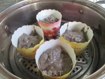 Make Beef sausages, shrimp sprouts step 4