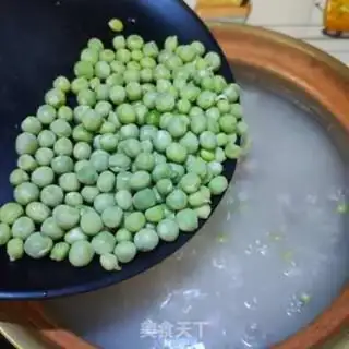 Make Porridge of peas step 10