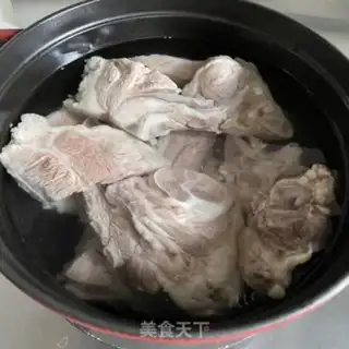 Make Clean up the radish and lamb soup step 3