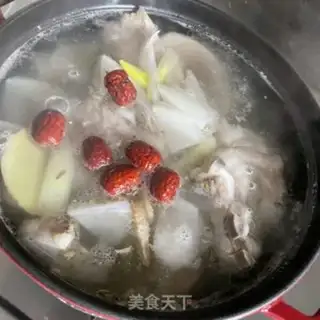 Make Clean up the radish and lamb soup step 7