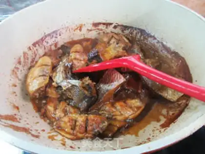 Make The yellow fish are burning chicken wings step 12