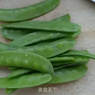 Make Sea cucumber eggs for Dutch beans step 0