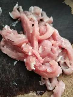Make Sausage radish soup step 1