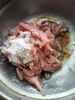 Make Sausage radish soup step 2