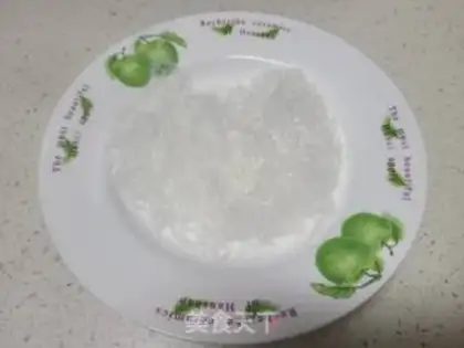 Make A white radish and a fan step 2